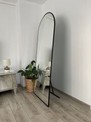 Siyah Metal Çerçeveli 180X70 cm Ayaklı Boy Aynası